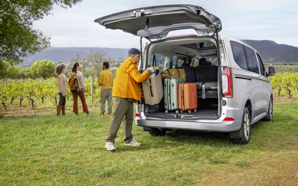 Volkswagen personenbus huren bij Euromobil