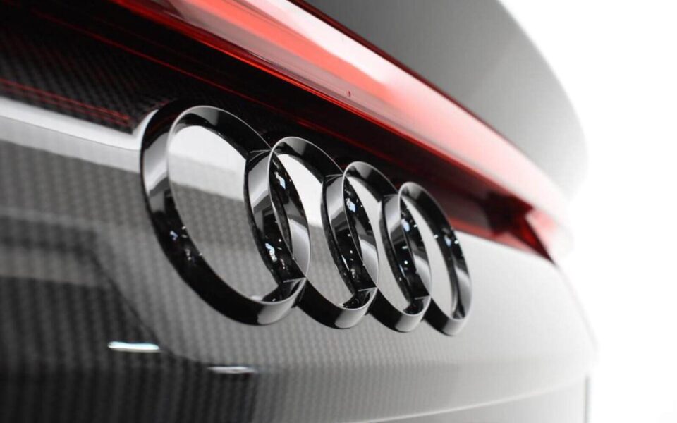 audi-logo audi-logo
