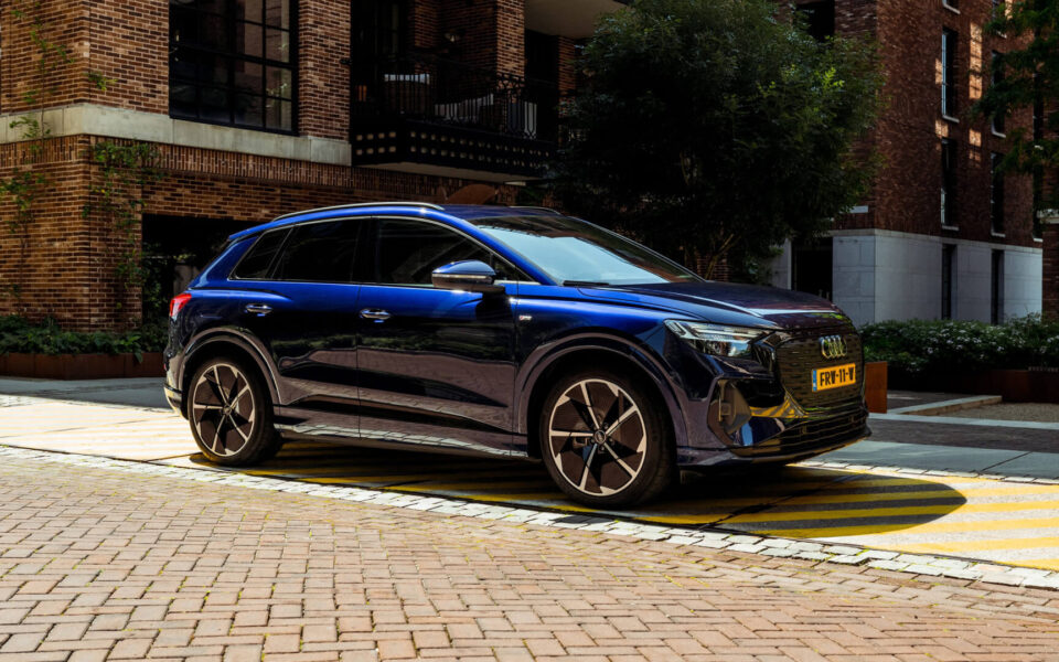 audi-q4-exterieur
