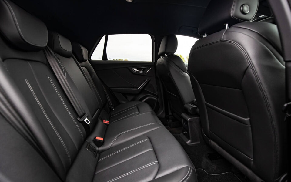 Audi Q2 interieur achter